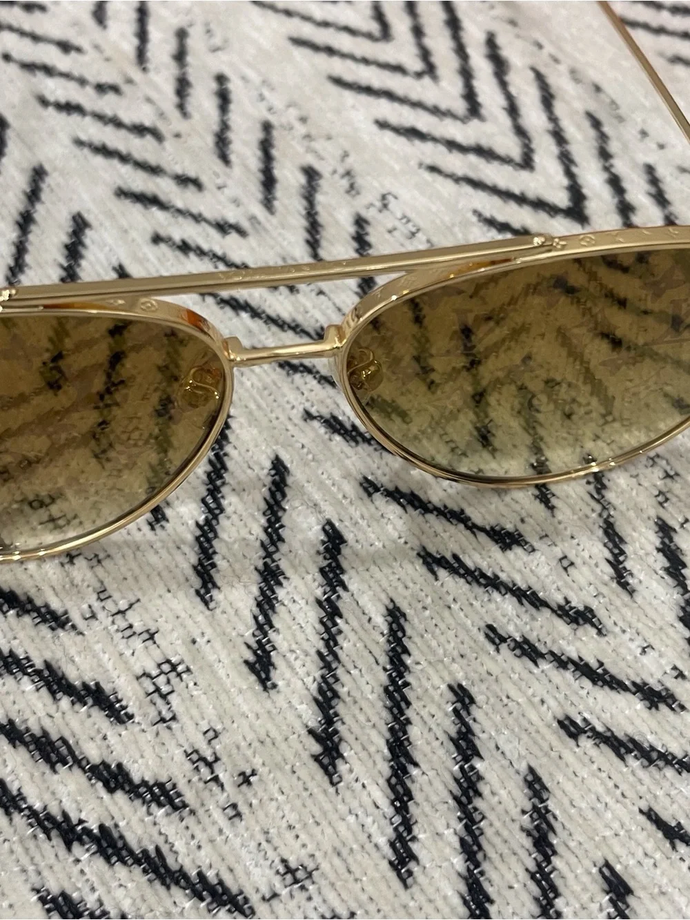 Louis Vuitton Gold Frame Brown Lens Aviator Sunglasses